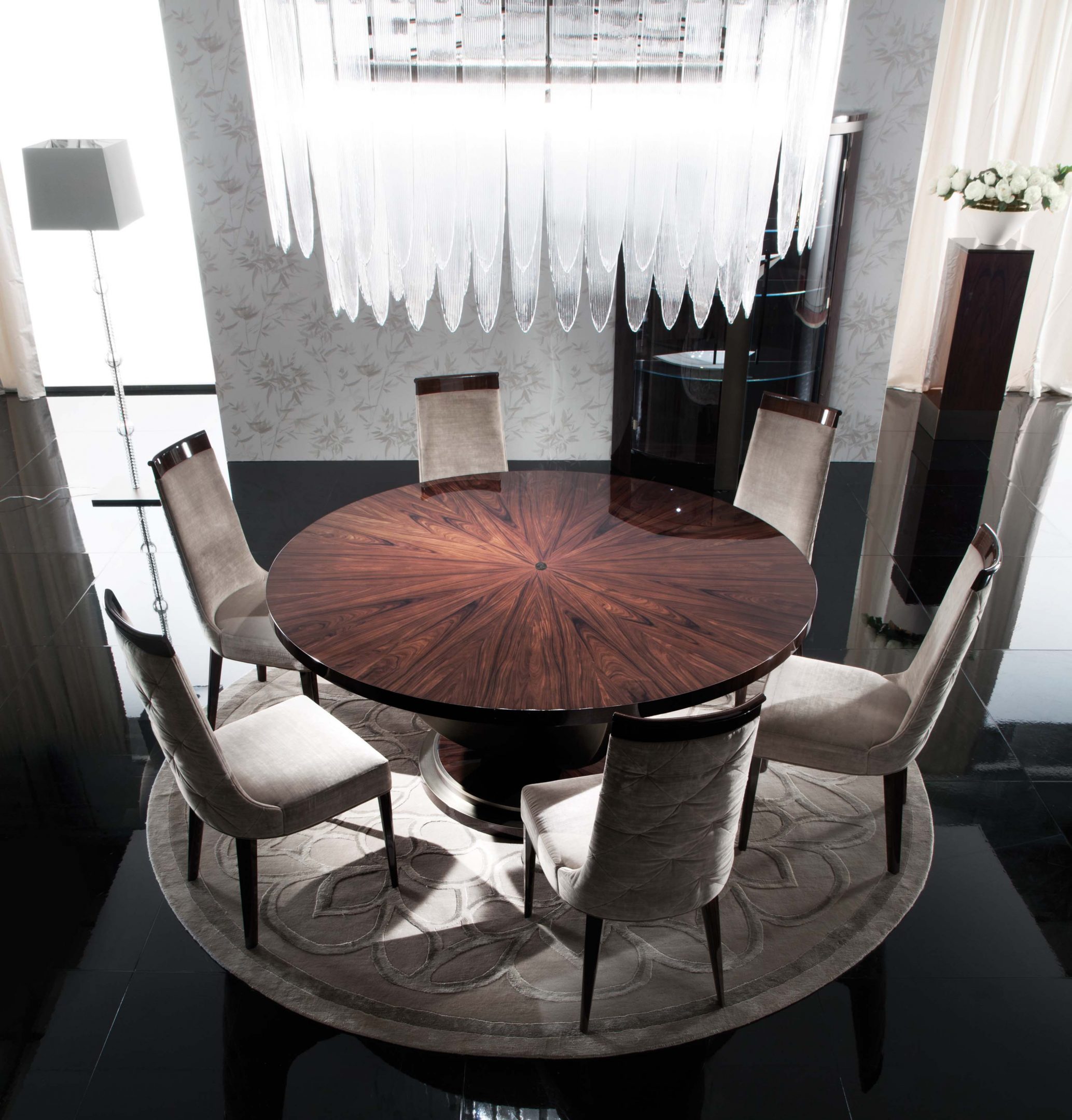 Coliseum Round Dining Table