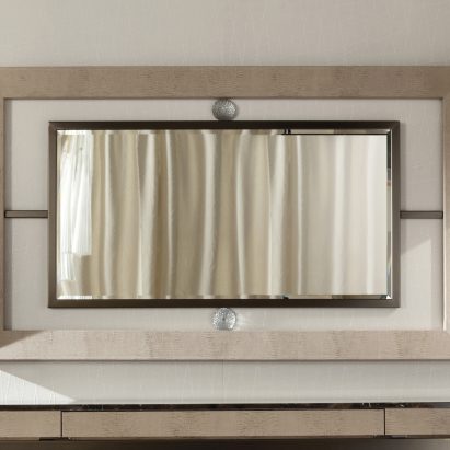 Lifetime Wall Mirror with Murano Glass